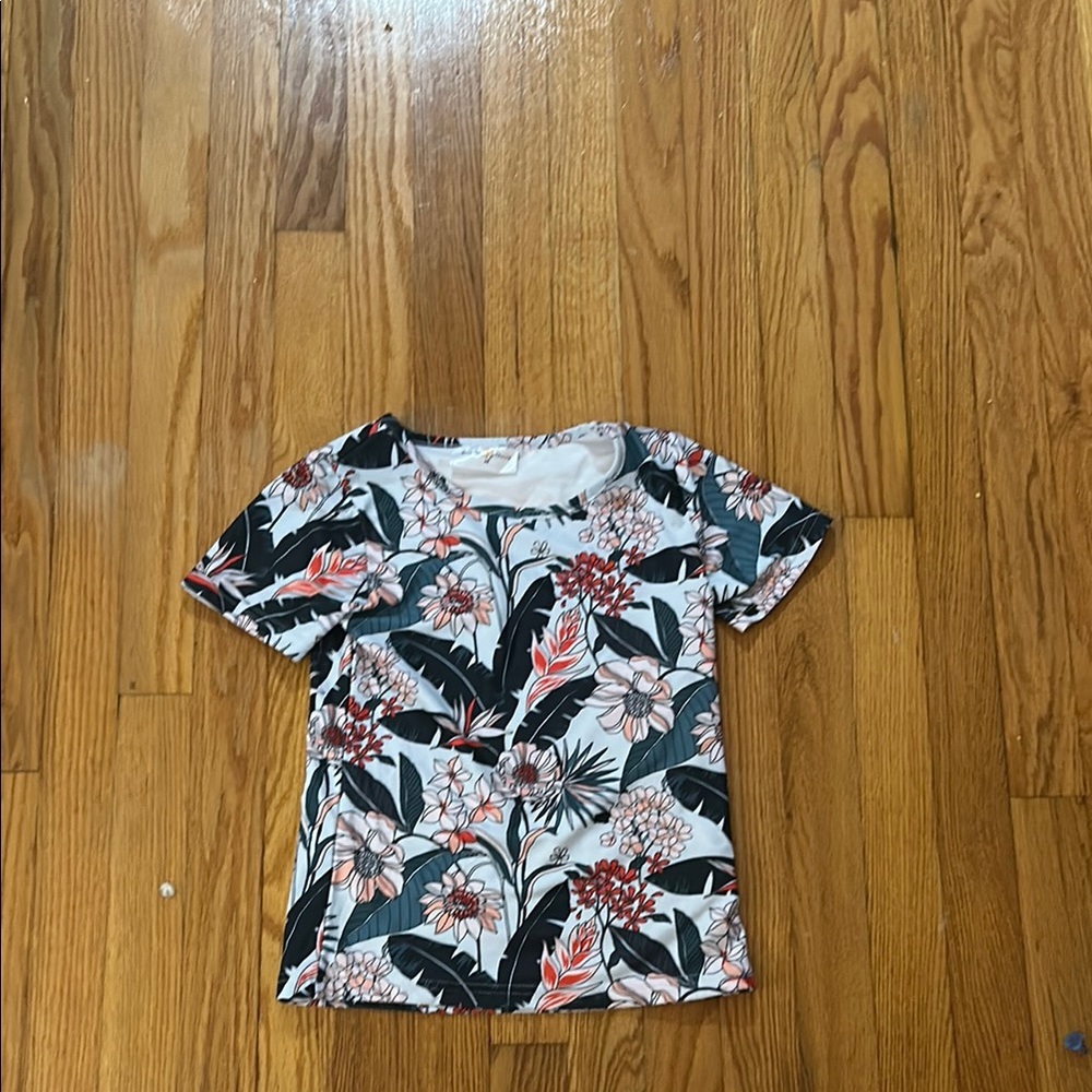 Floral Short Sleeve Top